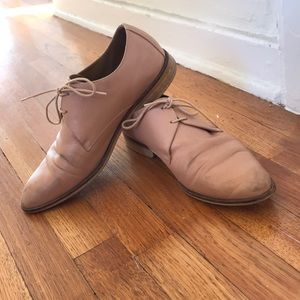 Everlane Modern Oxford - blush